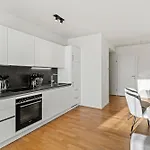 Balcony I 5 Minutes To Belvedere I Great Location 2 Minutes To Main Station